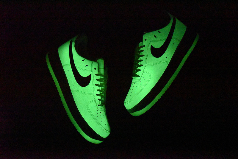 NIKE AIR FORCE 1