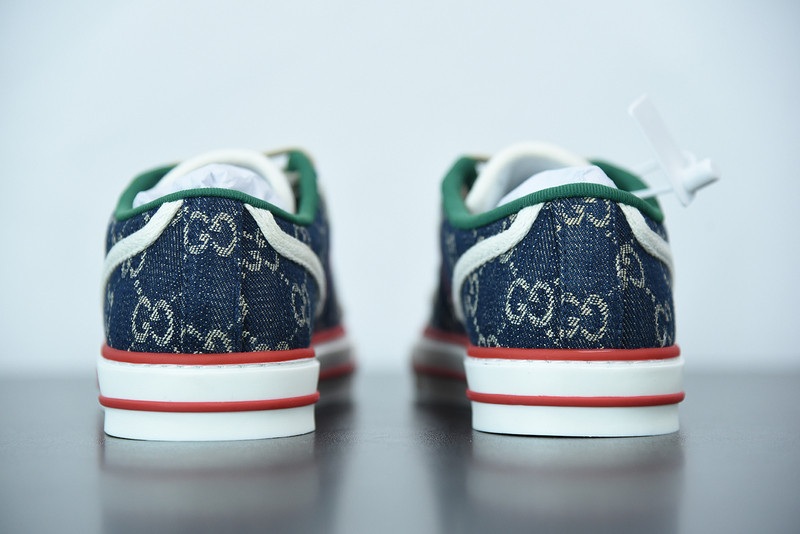 G*u*i sneaker