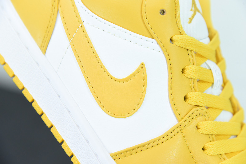 AIR JORDAN 1 LOW 