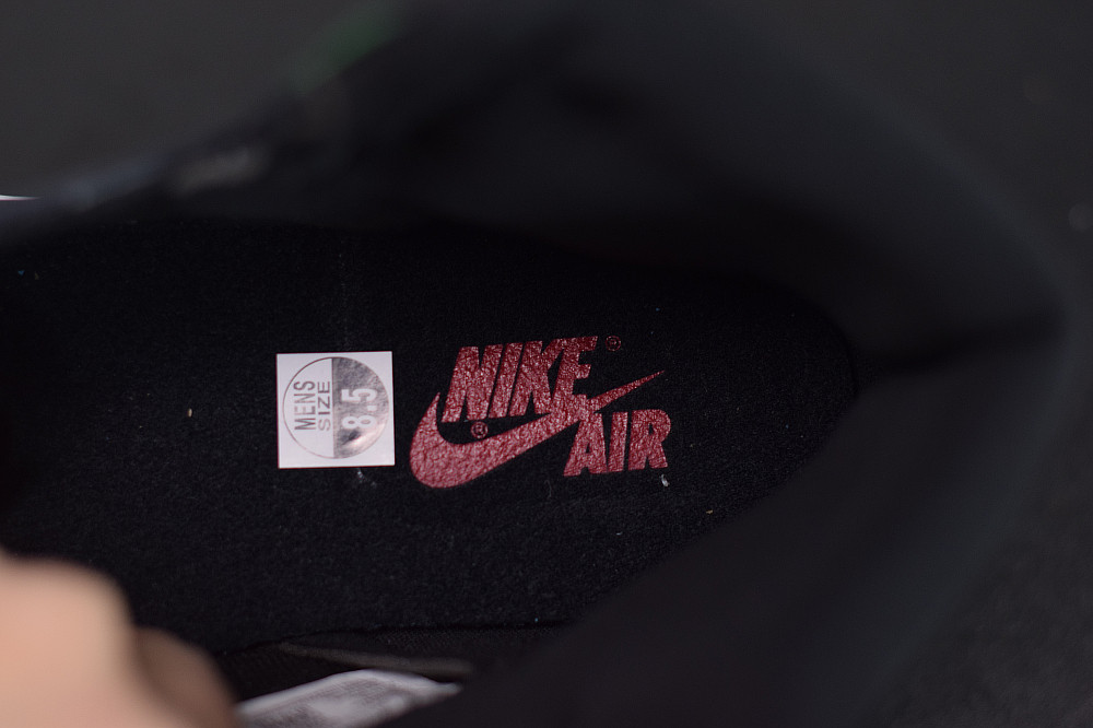 AIR JORDAN 1 PINE GREEN 555088-030