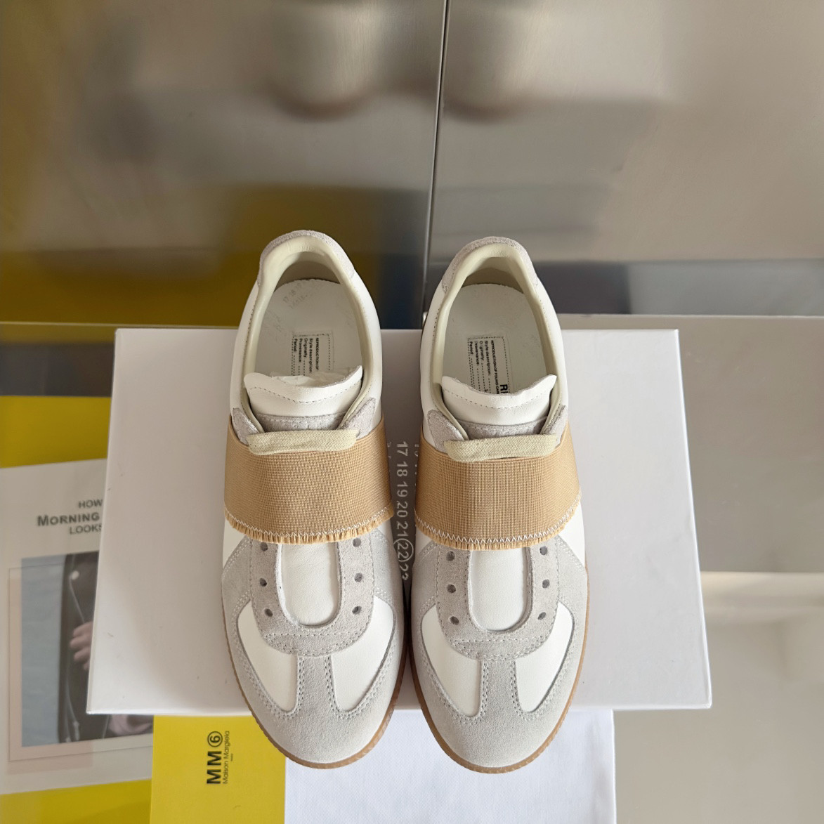ma*s*n Ma*i*la sneaker