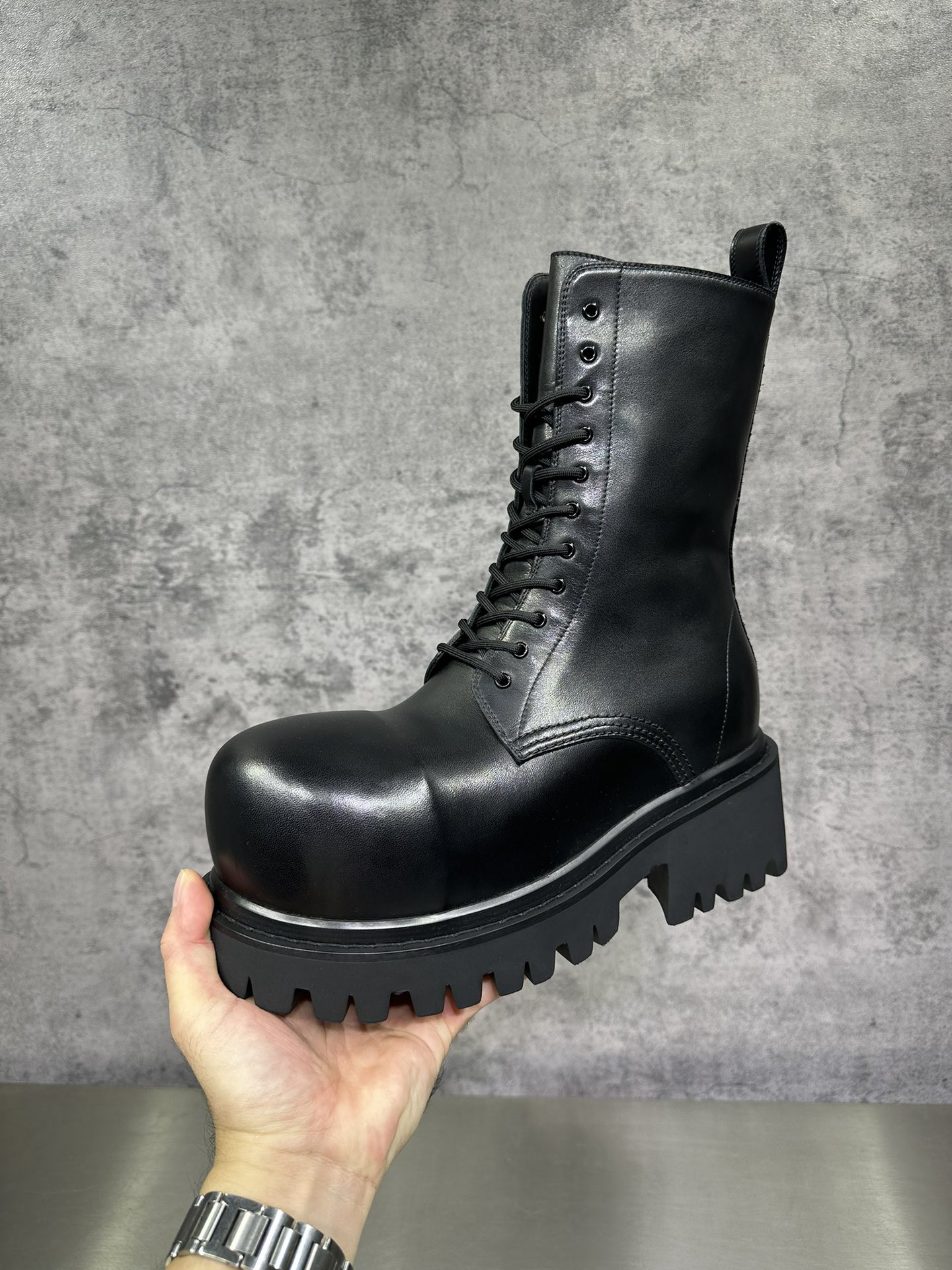 BC BOOTS