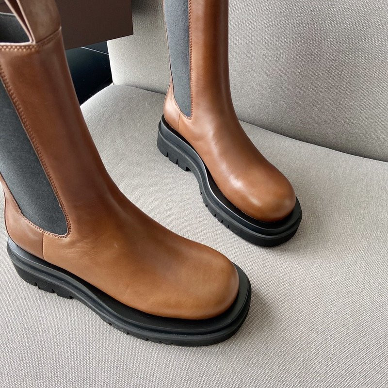 b0tte*a Ven*ta sneaker