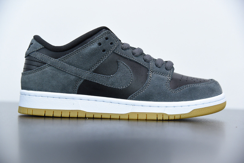 NIKE DUNK LOW TRD