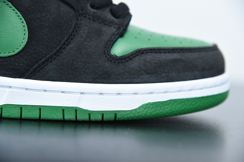 NIKE SB DUNK LOW PRO SB