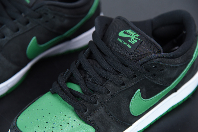 NIKE SB DUNK LOW PRO SB