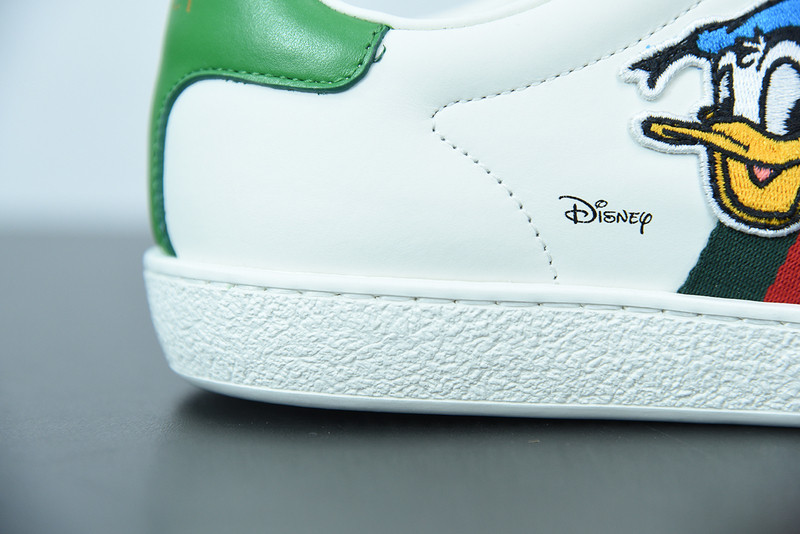 G*u*i sneaker
