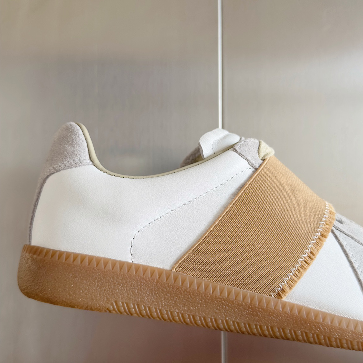 ma*s*n Ma*i*la sneaker