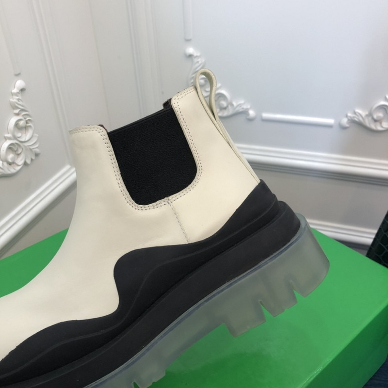 b0tte*a Ven*ta sneaker