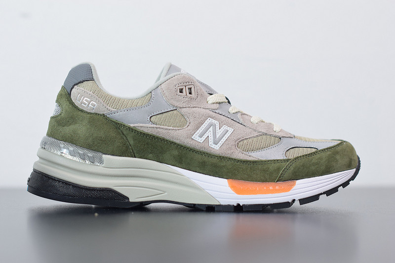 NEW BALANCE M992WT