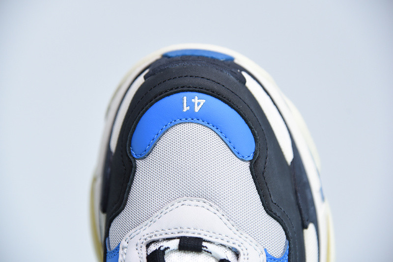 BC TRIPLE S TRAINER 536737 W09OH 1007