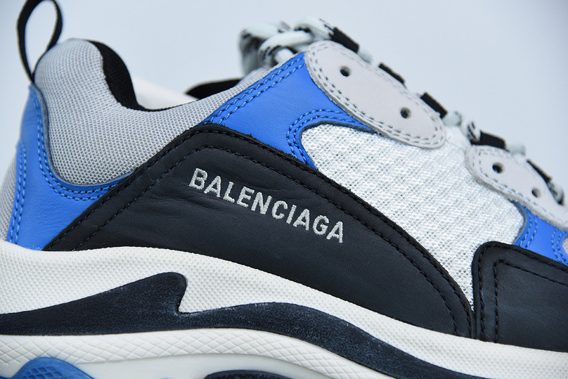 BC TRIPLE S TRAINER 536737 W09OH 1007