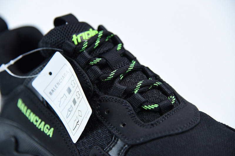 BC TRIPLE S TRAINER 524039 W2PW1 4881