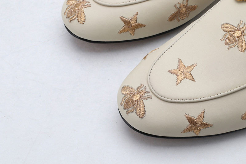 G*u*i sandals
