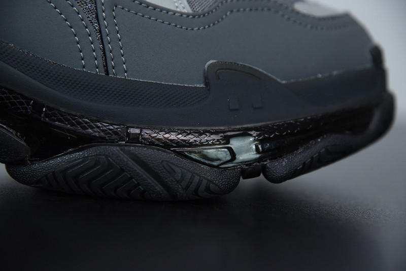 BC TRIPLE S TRAINER 544351 W2GA1 5761