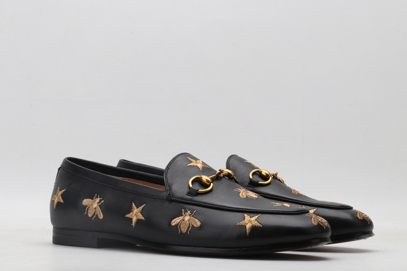 G*u*i sandals