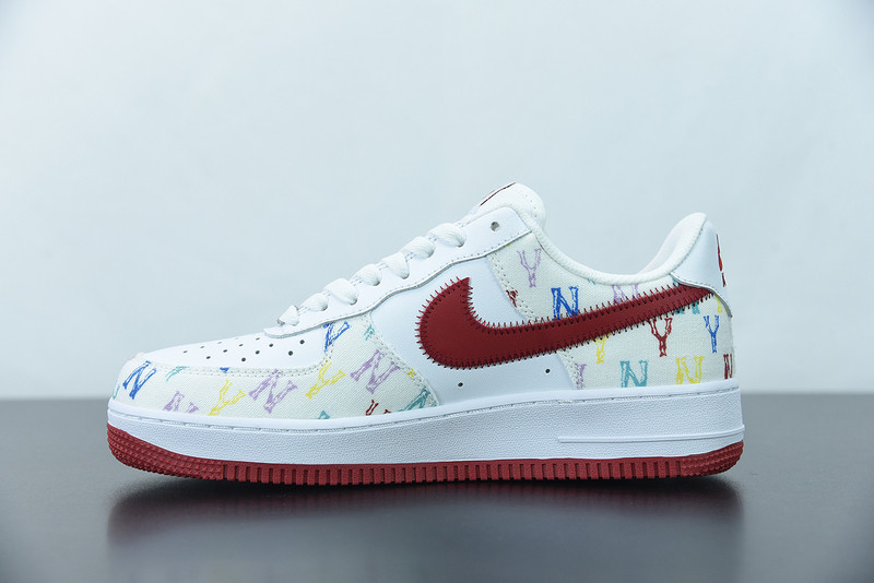 NIKE AIR FORCE 1