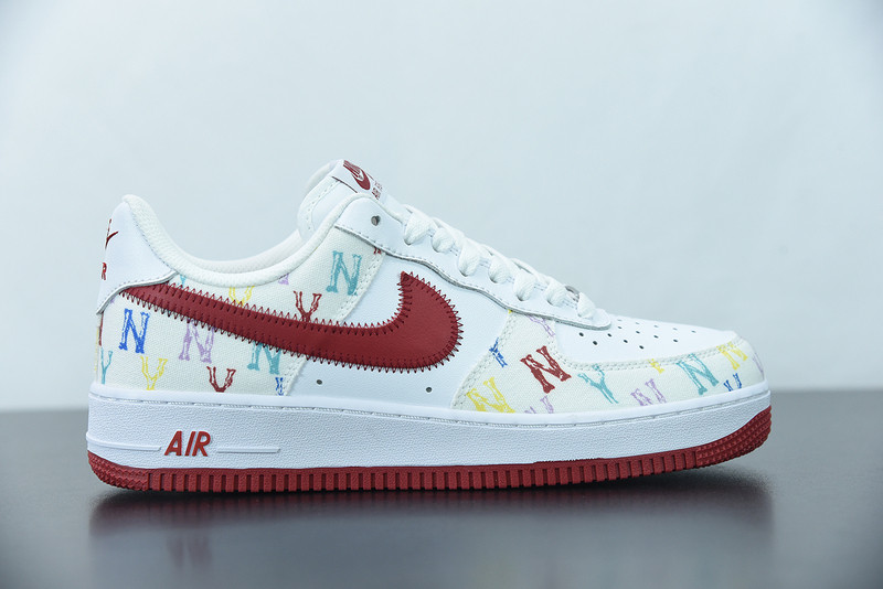 NIKE AIR FORCE 1