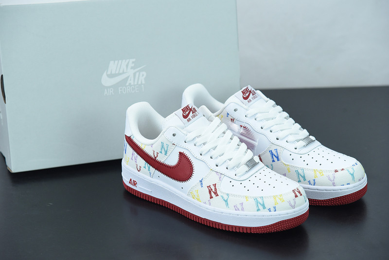 NIKE AIR FORCE 1