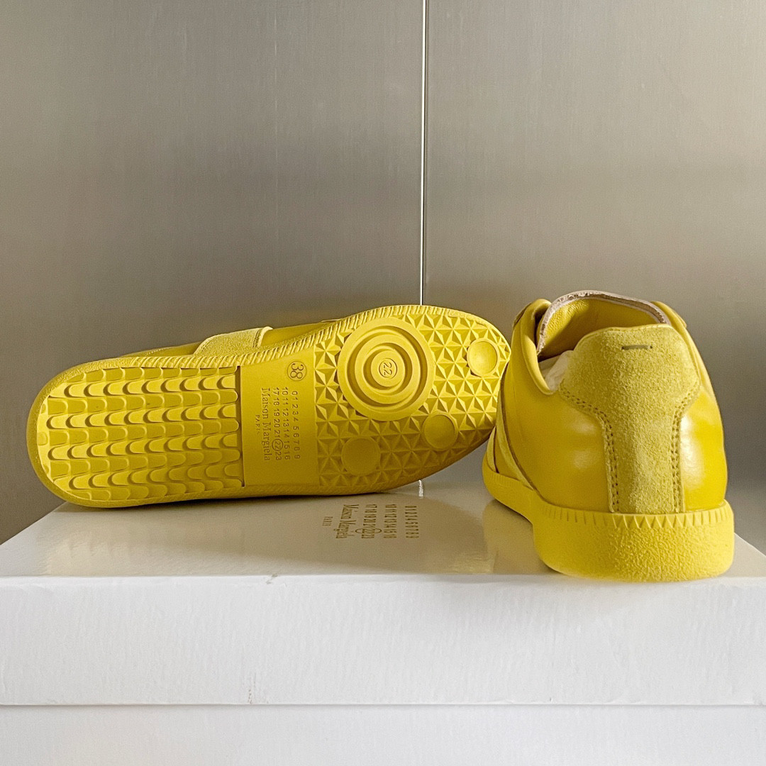 ma*s*n Ma*i*la sneaker