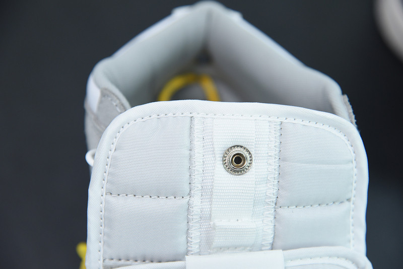 AIR JORDAN 1 HIGH SWITCH ‘LIGHT SMOKE GREY