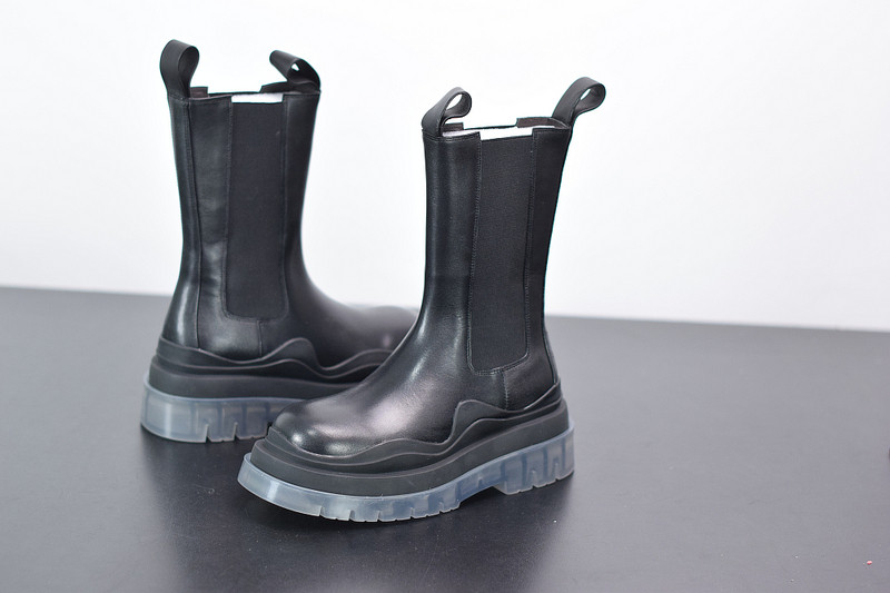 b0tte*a Ven*ta sneaker