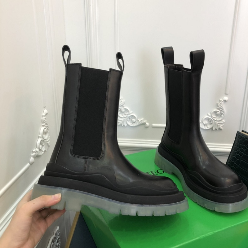 b0tte*a Ven*ta sneaker