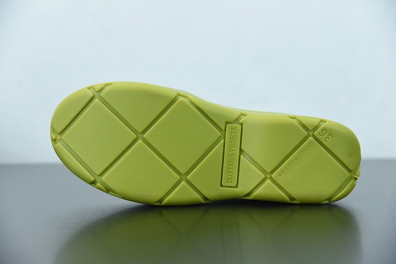 b0tte*a Ven*ta sneaker