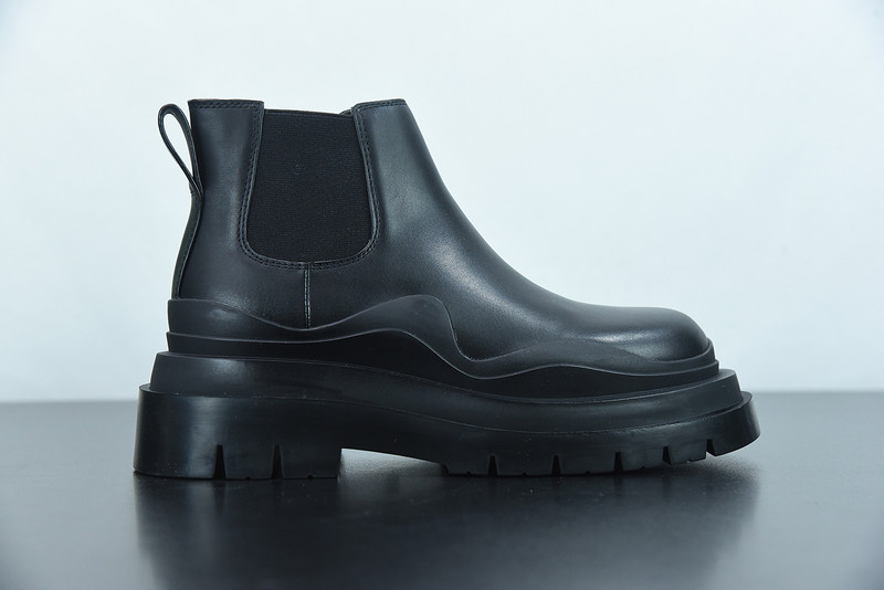 b0tte*a Ven*ta sneaker
