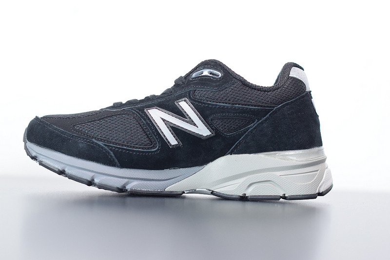 NEW BALANCEM990BK4