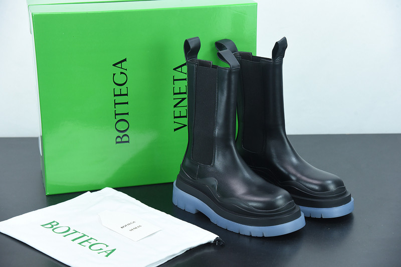 b0tte*a Ven*ta sneaker