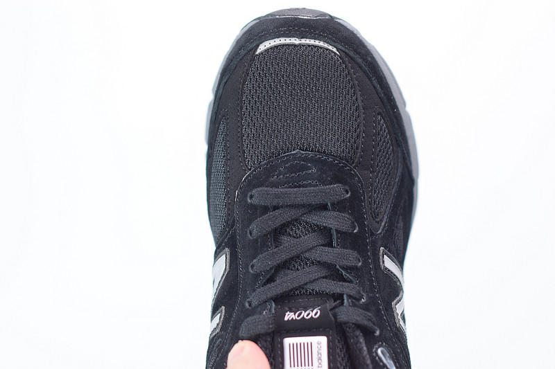 NEW BALANCEM990BK4