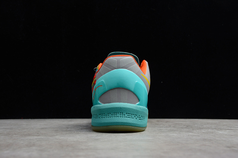 NIKE KOBE 8 SYSTEM GC 