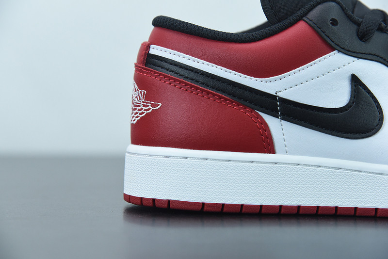 AIR JORDAN 1 LOW 