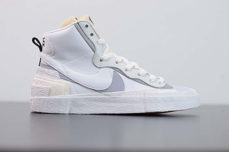 SACAI X NIKE SB BLAZER MID