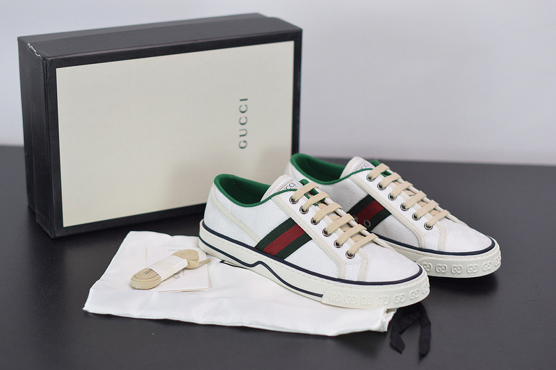 G*u*i sneaker