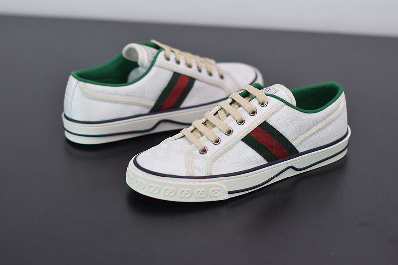 G*u*i sneaker
