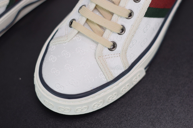G*u*i sneaker