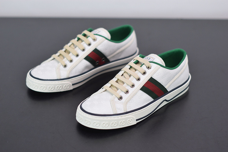G*u*i sneaker