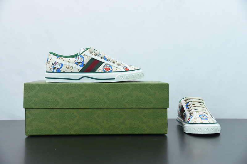 G*u*i sneaker