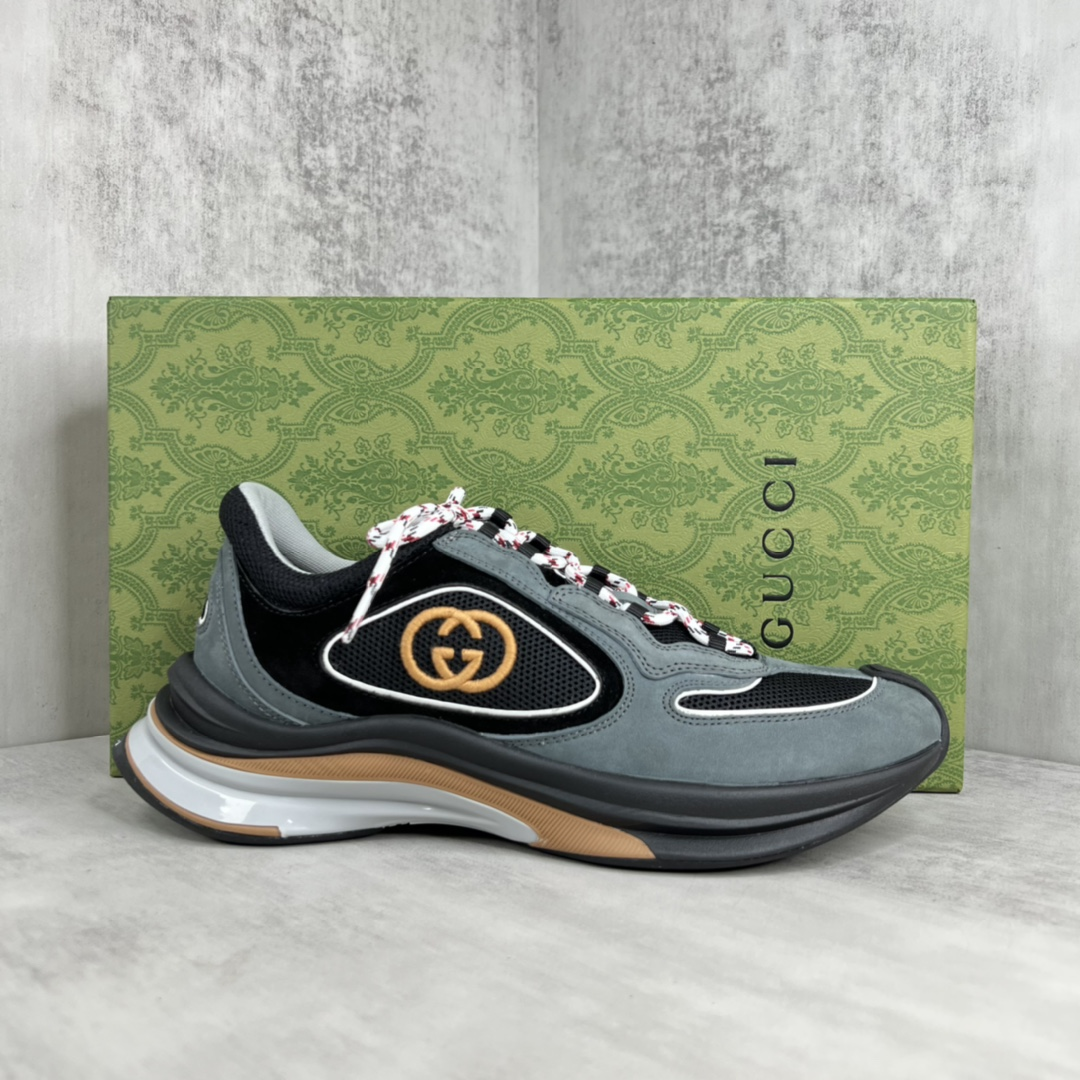 G*u*i sneaker