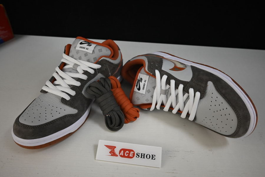 Crushed D.C. x Nike SB Dunk Low DH7782-001