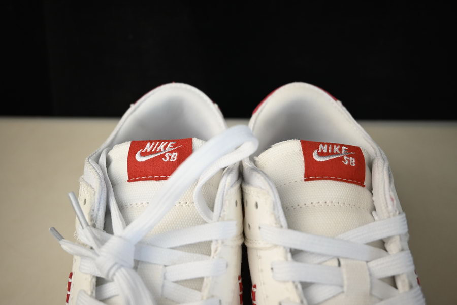 Nike Dunk Low Decon SB 