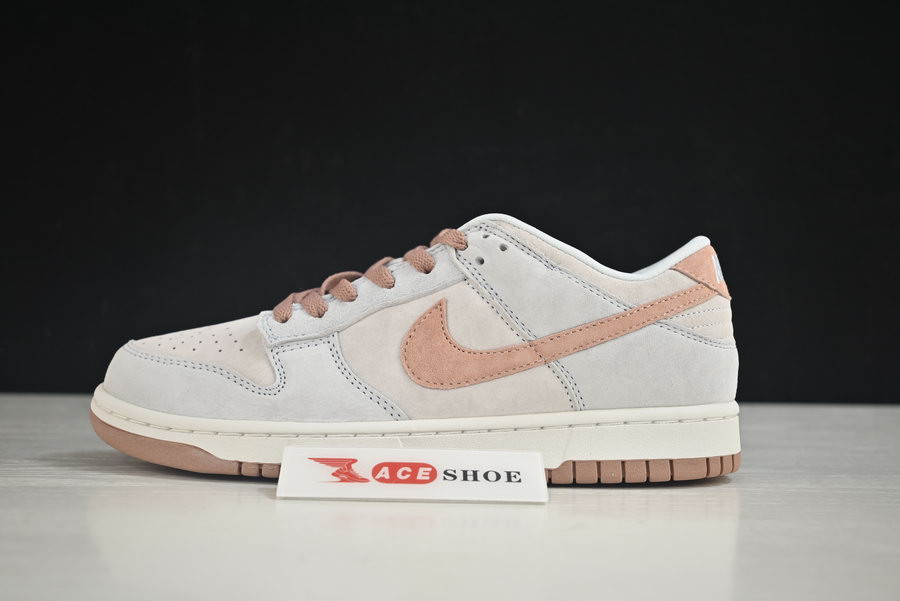 NIKE DUNK LOW RETRO PREMIUM
