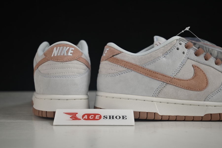 NIKE DUNK LOW RETRO PREMIUM