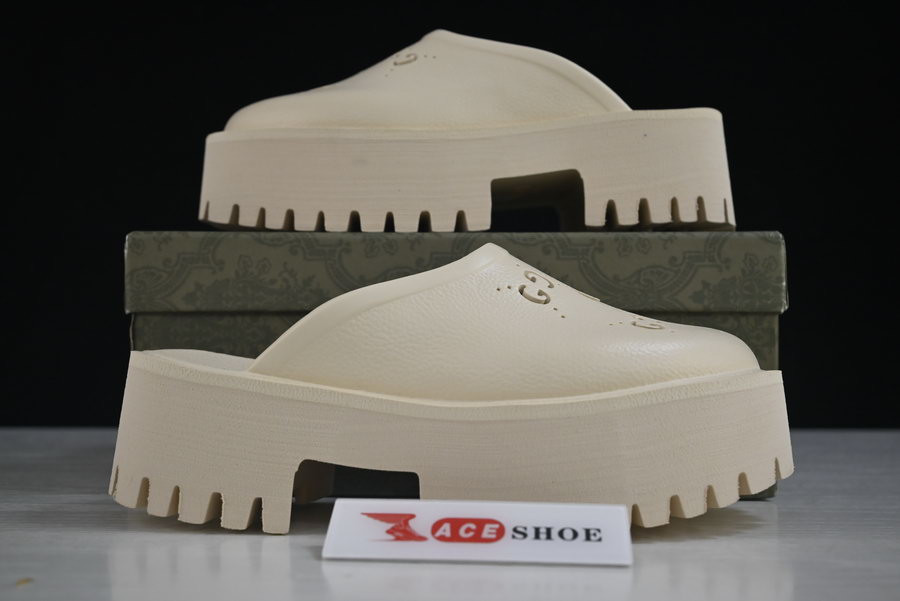 G*u*i sandals high