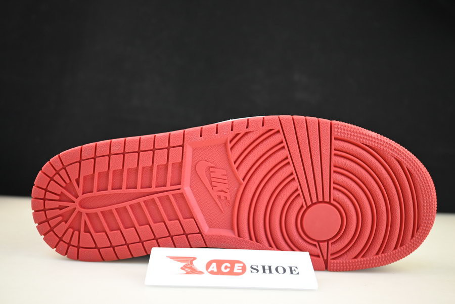Air Jordan 1 high "Satin Bred" (2023) FD4810-061