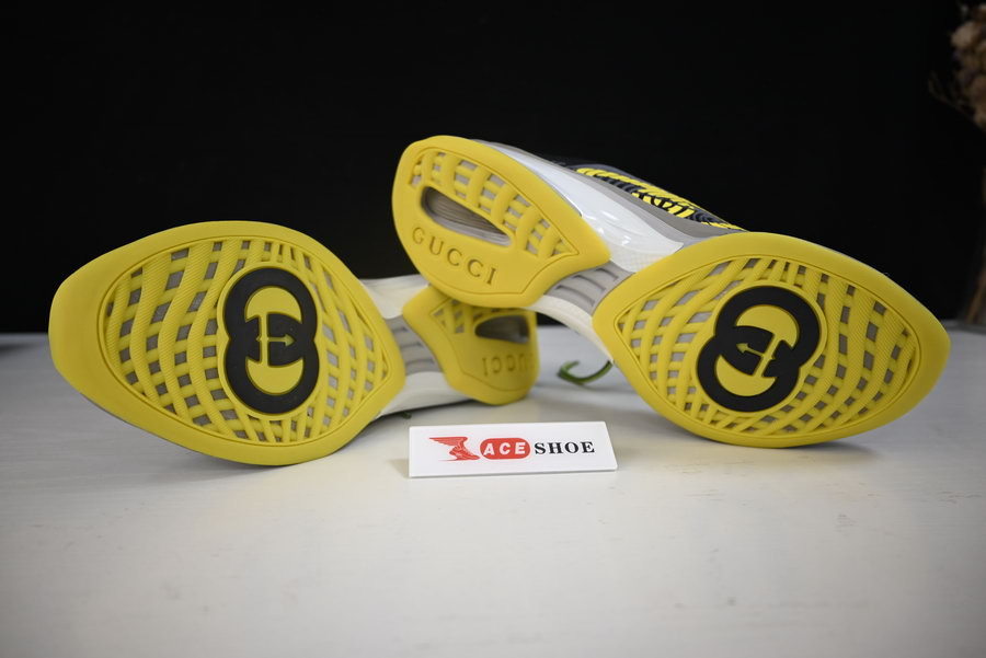 G*u*i sneaker