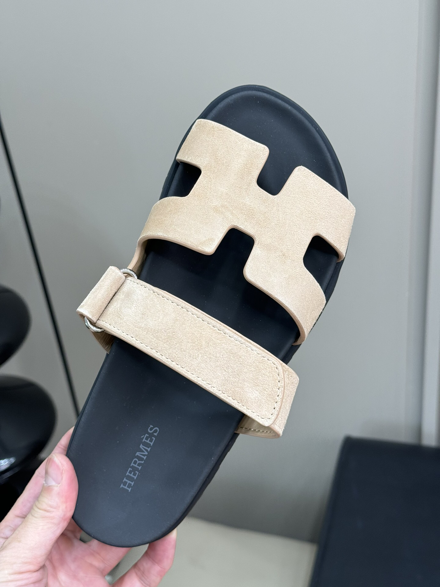 H**mes slide