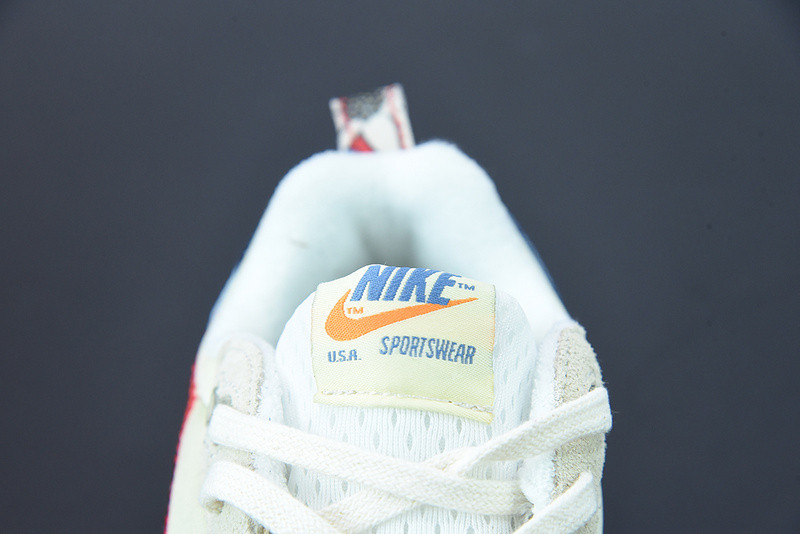 NIKE AIR MAX DAWN 